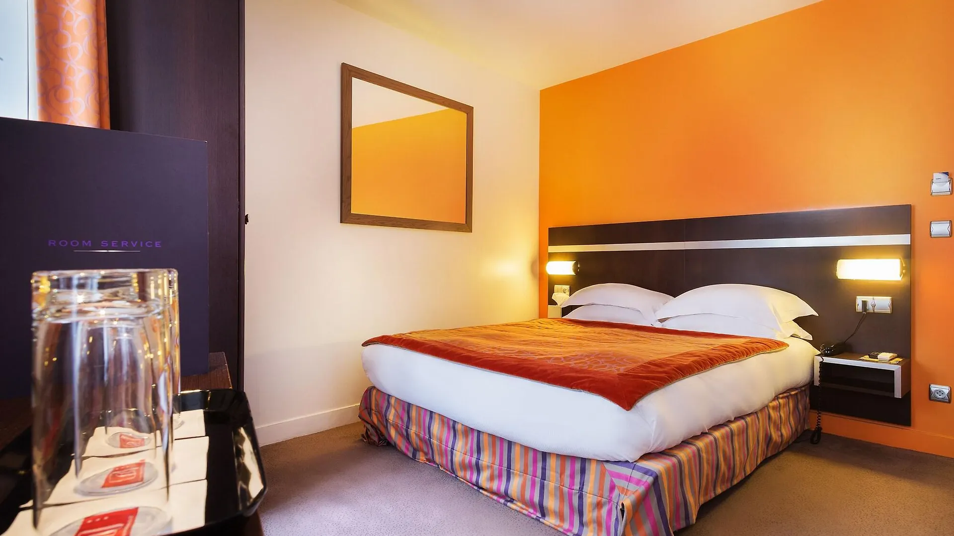 Arc De Triomphe Hotel 3*