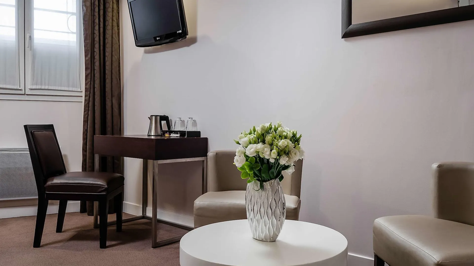 Arc De Triomphe Hotel París