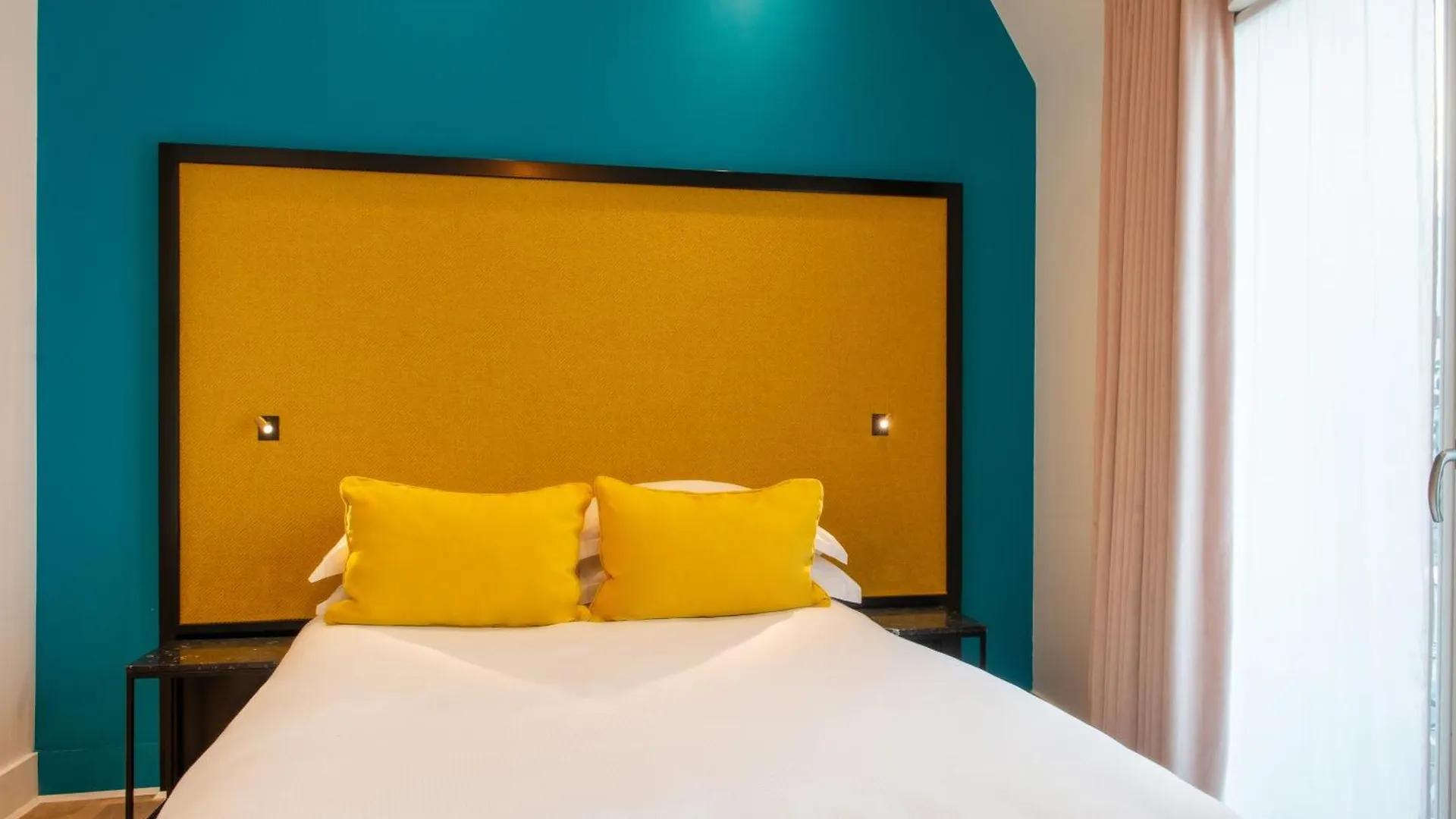 Hotel Arc De Triomphe