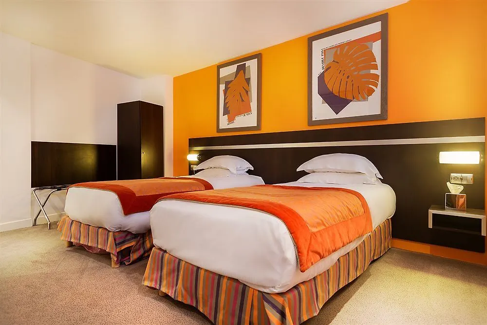 Arc De Triomphe Hotel